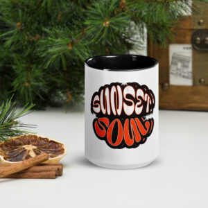 Baltas puodelis su spauda (įv.spalvų). 'Sunset Soul' dizainas